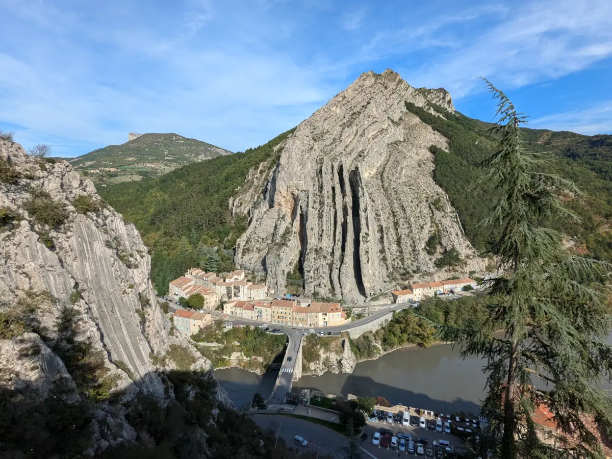 Le Rocher de la Baume à Sisteron