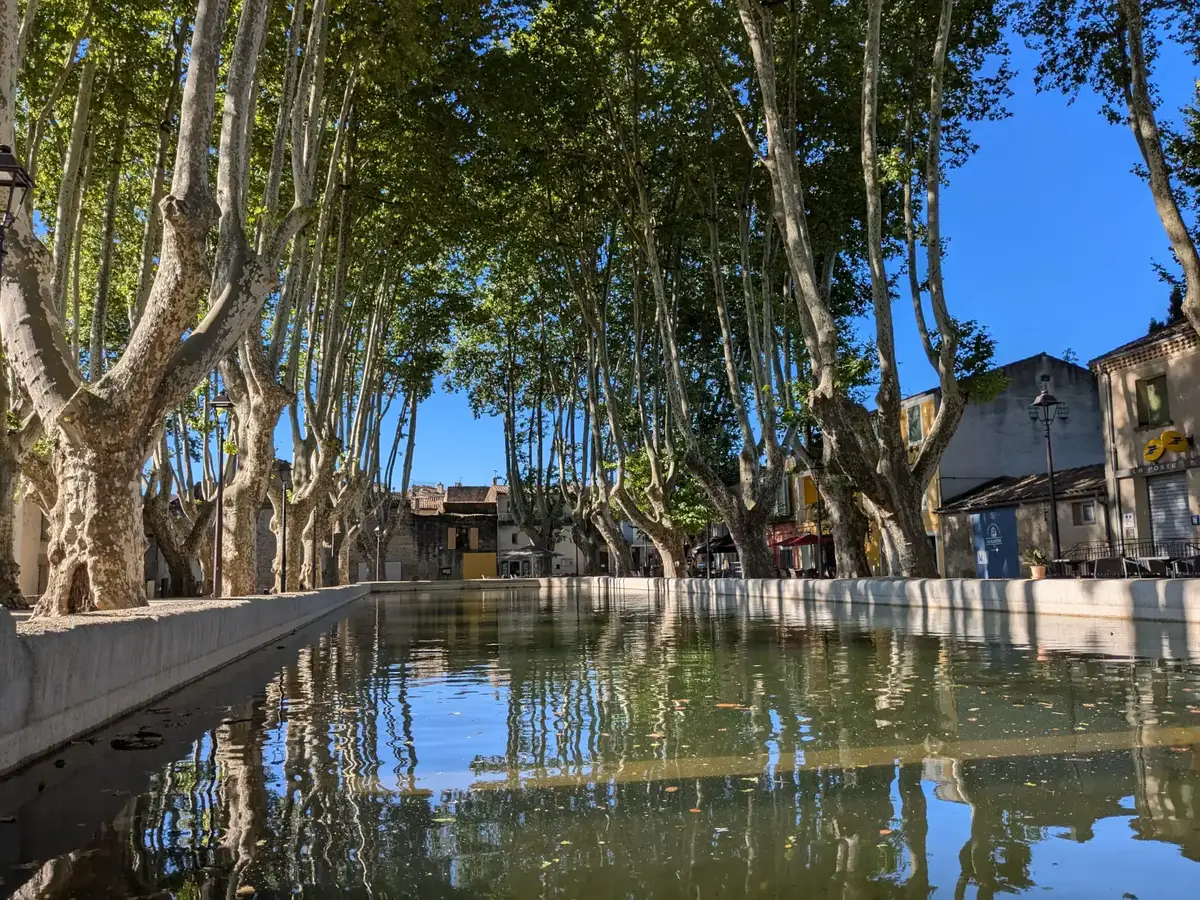 Cucuron - le Bassin de l'Etang