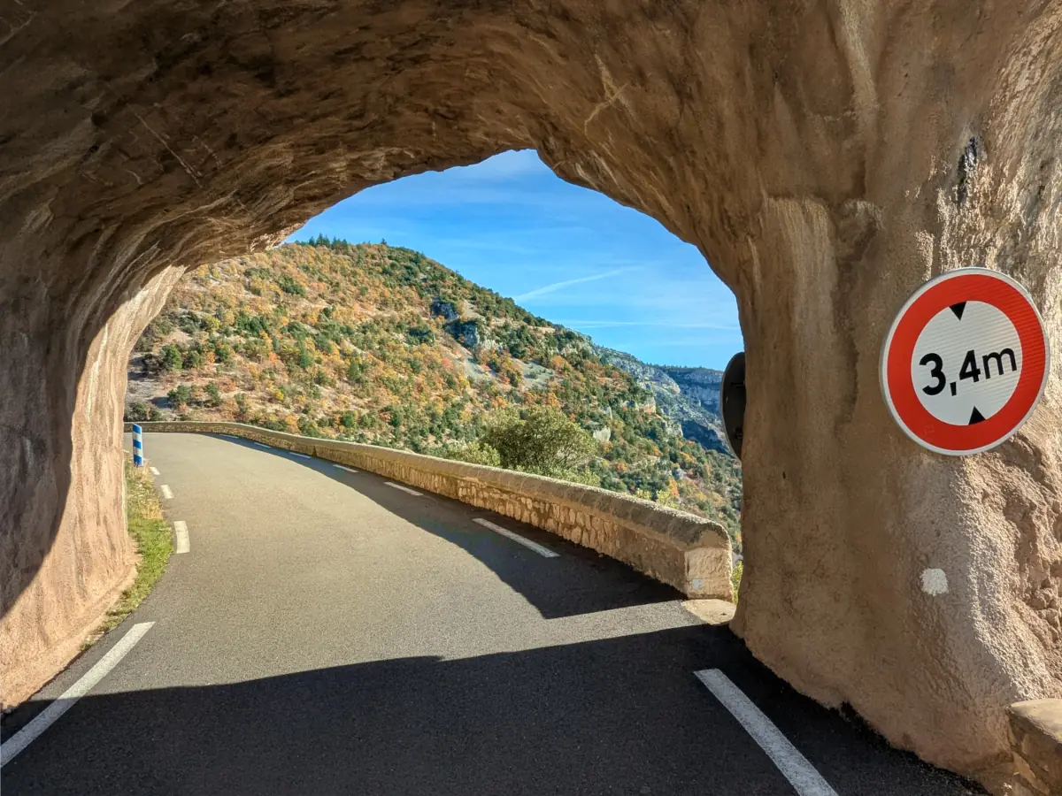 Les Gorges de la Nesque en automne © VF