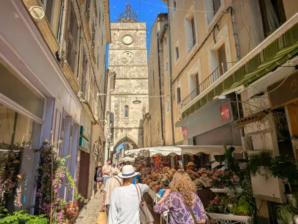 Le marché d'Apt, au cœur du Luberon