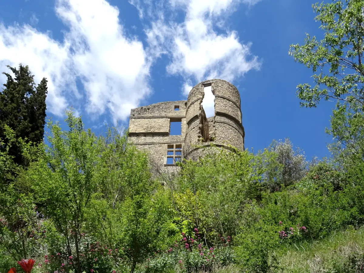 Le Château de Montbrun-les-bains