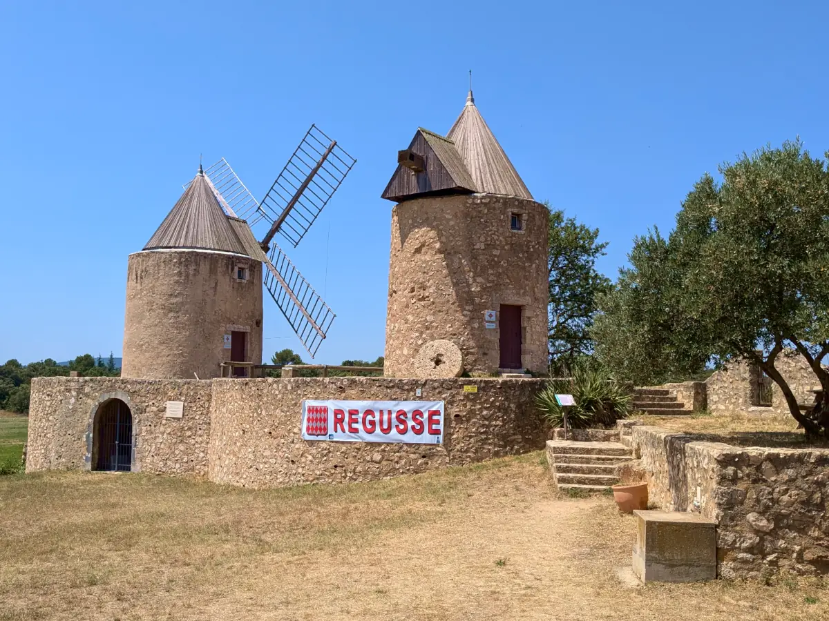 Les moulins de Régusse