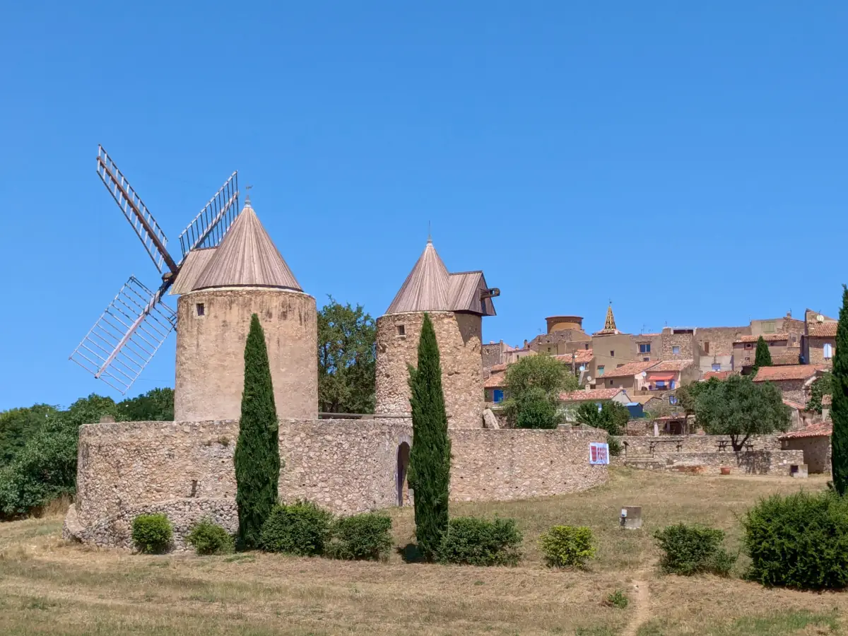 Les moulins de Régusse