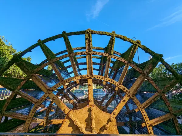 Les Roues à aubes de l'Isle-sur-la-Sorgue