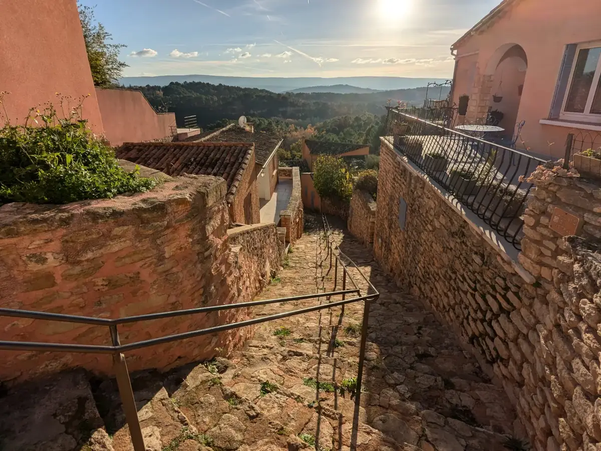 Stone steps between walls and houses in Roussillon
