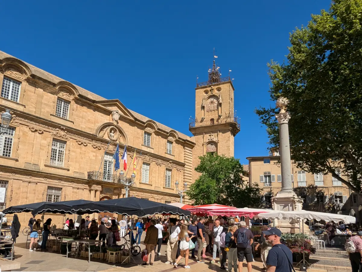 Beffroi d'Aix-en-Provence place de l'Hôtel de Ville © VF