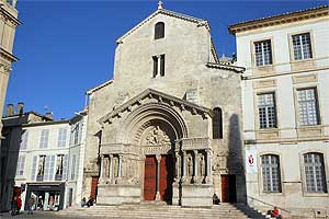Arles Cathédrale Sainte Trophime © VF