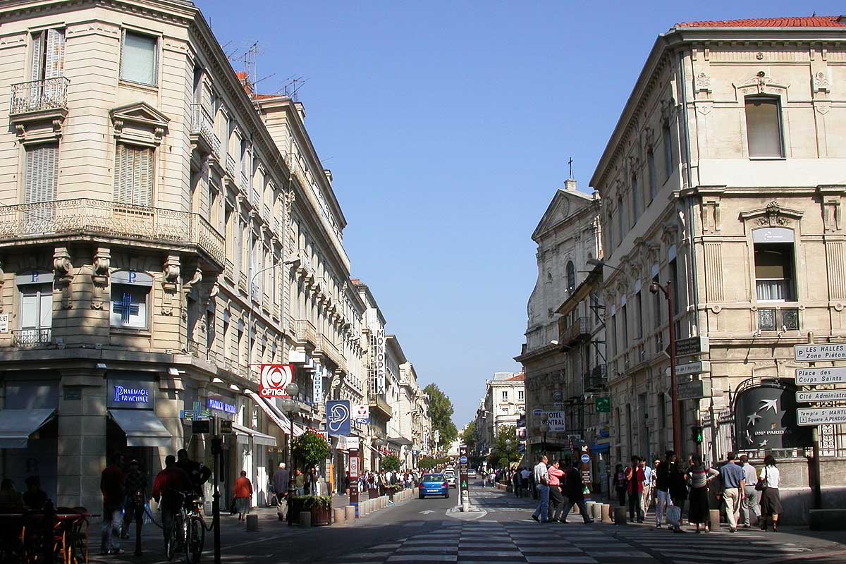 Piazza de l'Horloge &agrave; Avignon