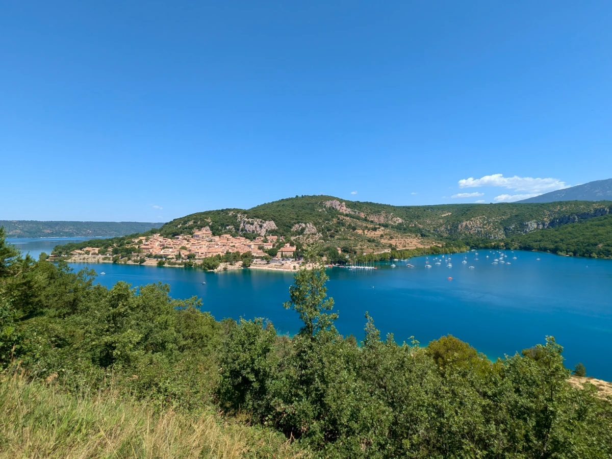 Bauduen sur le lac de Sainte-Croix © VF